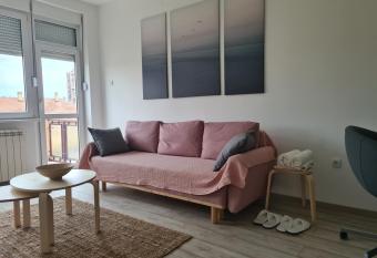 JJ Apartman has Balcony rooms