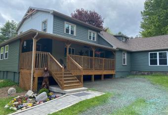 Lake George Vacation has Balcony rooms