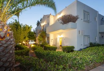 Rastoni has Balcony rooms