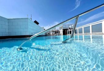Estudio sin balcon con piscina y Wifi en Puerto de la Cruz allows 18 year olds to book a room
