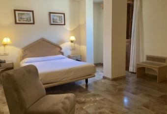 Hotel el Sol has Balcony rooms