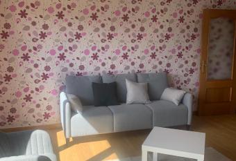 Mirador de Valcayo allows 18 year olds to book a room