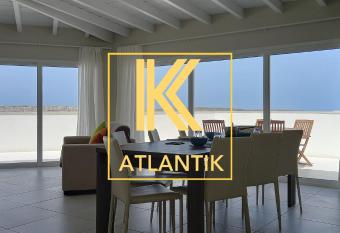 KatlantiK Beach House Deluxe has Balcony rooms
