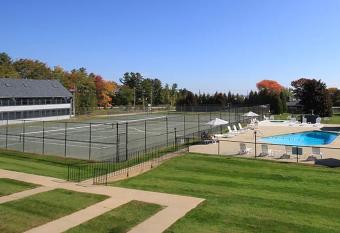 Nautical Mile Resort has Balcony rooms