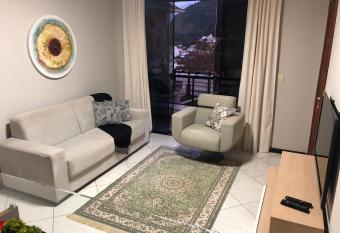 Apartamento Parque Alpina has Balcony rooms