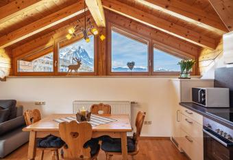 Appartment Anda has Balcony rooms