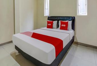 OYO 91084 Oke Guest House allows 18 year olds to book a room
