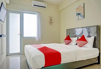 Super OYO 91139 Skyland Bogorienze Apartment has Balcony rooms