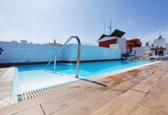 Estudio PP con Wifi,piscina en azotea, sin balcon allows 18 year olds to book a room