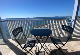 Appartement palais de la mer has Balcony rooms