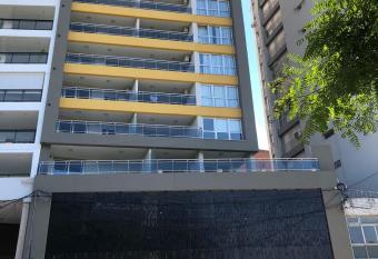 Dpto. premium, exclusivo zona puerto has Balcony rooms