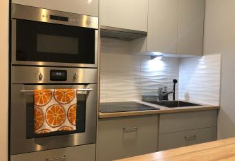 Blue River - Inzynierska allows 18 year olds to book a room