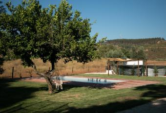 Quinta de SantAna da V  rzea has Balcony rooms