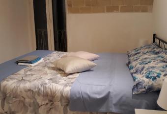 Mini Location Chieti allows 18 year olds to book a room