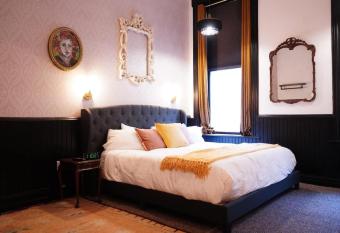 The Oliver Inn allows 18 year olds to book a room