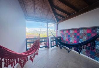 Aloja-T en Casa amoblada en Jeric   has Balcony rooms