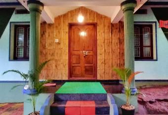 Nature Inn Cottages has Smoking/Balcony rooms