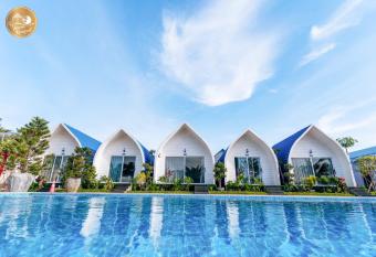 Jasmine River Front has Balcony rooms