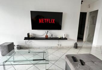 Grenoble ~ Ecole d   architecture ~ Grand-place has Balcony rooms