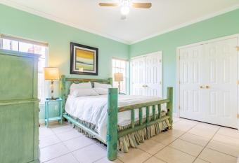 Moon Dancer Condominiums has Balcony rooms