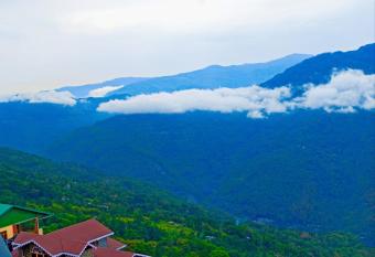 The Sangam Homestay has Balcony rooms