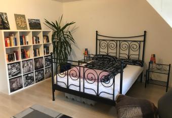 Familienfreundliche Wohnung in Wewer has Balcony rooms