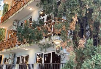 Guest House Aguchi has Balcony rooms