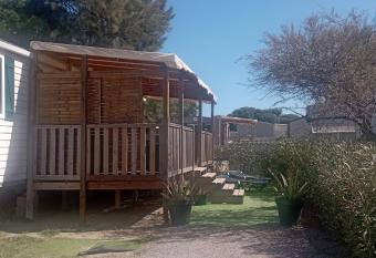 Roalda Vacances has Balcony rooms