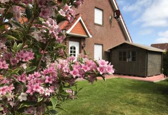 Ferienhaus Luetje-Huuske has Balcony rooms