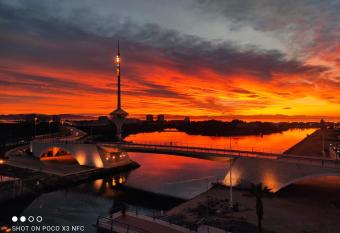 La Manga Estacio has Balcony rooms