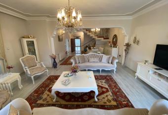 Altay Villa 2 has Balcony rooms