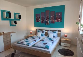 Ferienwohnung am Hopfenstodl allows 18 year olds to book a room