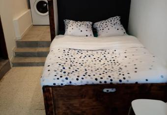 Grand studio confort allows 18 year olds to book a room