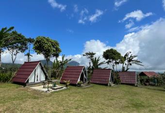 Bugo Camp has Smoking/Balcony rooms