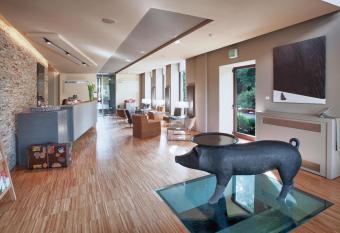 Alter Hotel has Balcony rooms