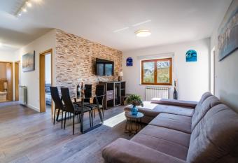 Moreri Garden has Balcony rooms