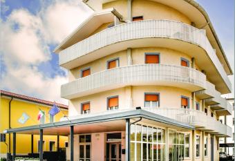 Hotel Hc Resort Lignano has Balcony rooms