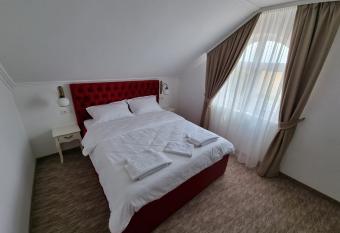 Mini Paradis allows 18 year olds to book a room