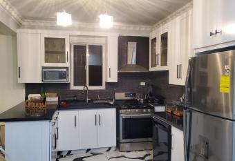 Ajoupa has rooms with a private hot tub