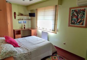 Piso Estaci  n Termal GARAJE Y AIRE ACONDICIONADO has Balcony rooms