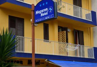 Megaron Hotel has Balcony rooms