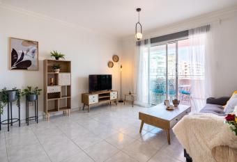 Sweet retreat 2-BR Apartment in Mackenzie has Balcony rooms