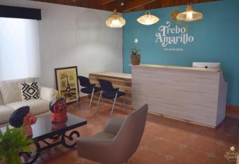 Trebol Amarillo Bed & Breakfast allows 18 year olds to book a room