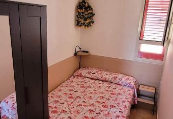 la casa di enzo has Balcony rooms