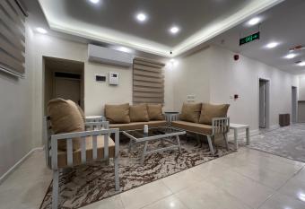 Beit Alshabaan Inn has Balcony rooms