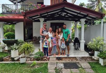 Fourcoock Villa has Balcony rooms