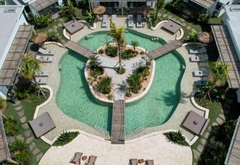 Kalia Bingin - Adult only allows 18 year olds to book a room