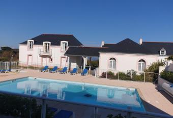 Location LOC MARIA - R  sidence Marie-Galante - Location Professionnelle allows 18 year olds to book a room