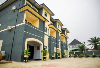 Zucchini Hotel and apartments has Balcony rooms