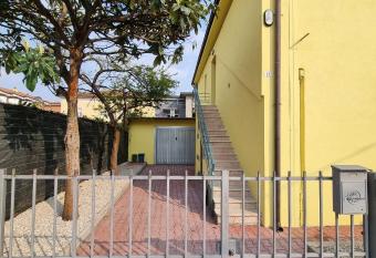 Marzan 12 has Balcony rooms